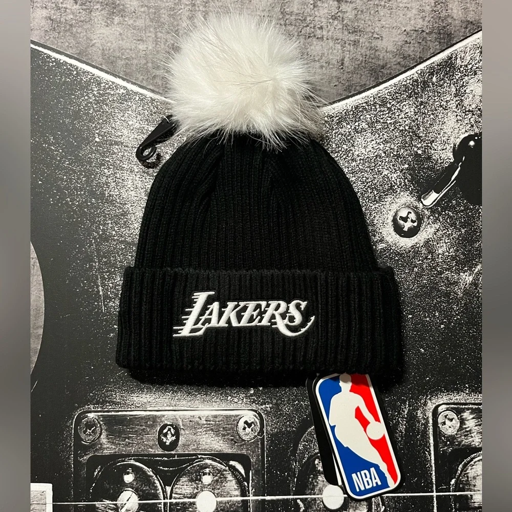 NWT LA Lakers Beanie